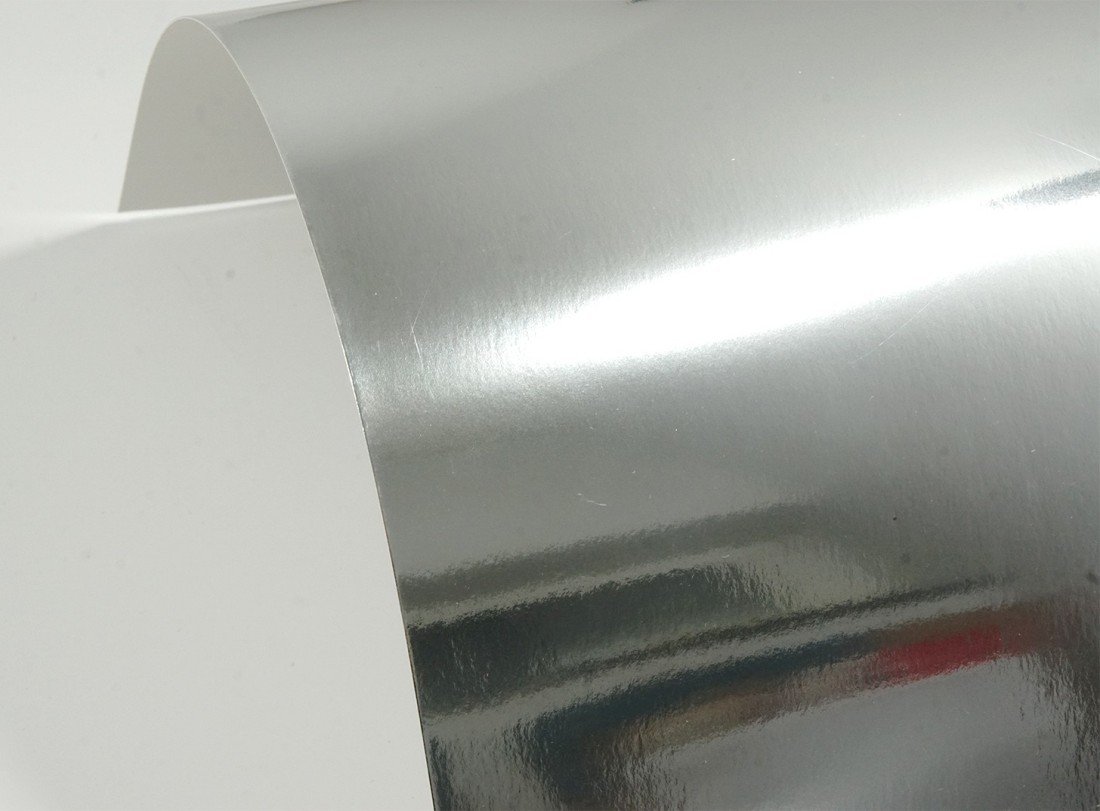 Papier ozdobny kolorowy jednostronnie lustrzany Mirror 300g Lustro Silver srebrny pak. 10A3 Papier ozdobny kolorowy jednostronnie lustrzany Mirror 300g Lustro Silver srebrny pak. 10A3