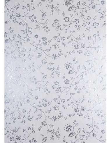 Papier ozdobny dekoracyjny metalizowany biały - srebrne kwiatki 18x25 5szt.